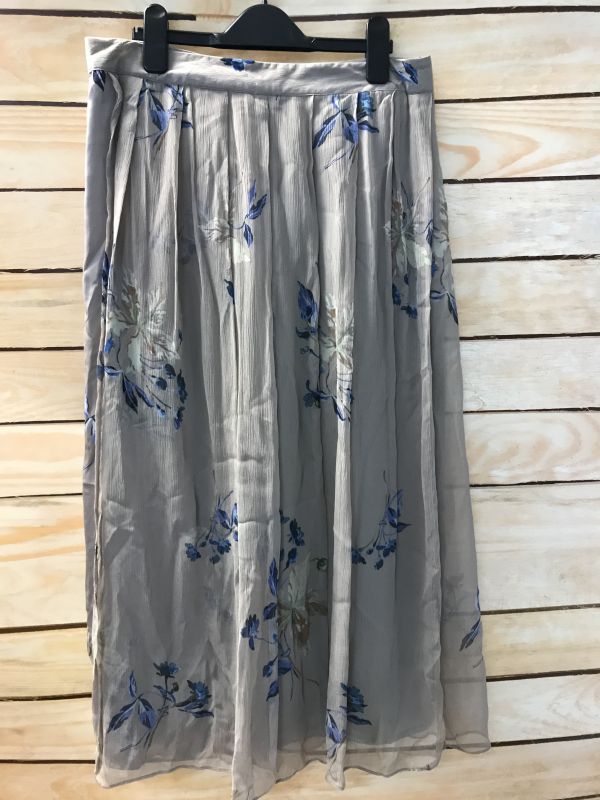 Modern Rarity Beige Layered Floral Skirt