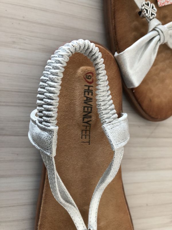 Heavenleyfeet Silver Flat Sandals