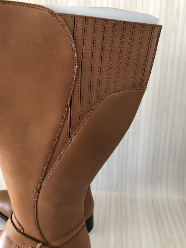 Legroom Tan Leather Boots