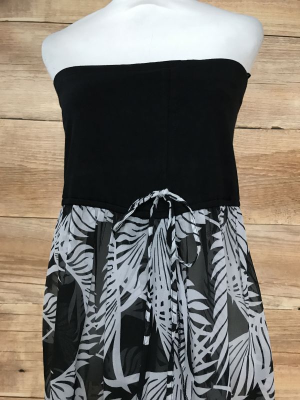 BonPrix Black and White Beach Dress