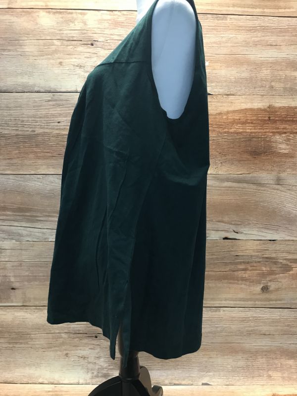 Green vest top