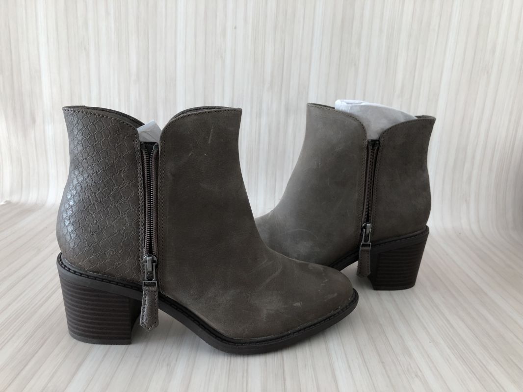 Clarks ’Scene’ Taupe Leather Ankle Boots