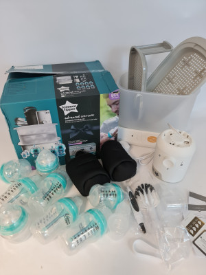 Tommee Tippee Complete Baby Feeding Set