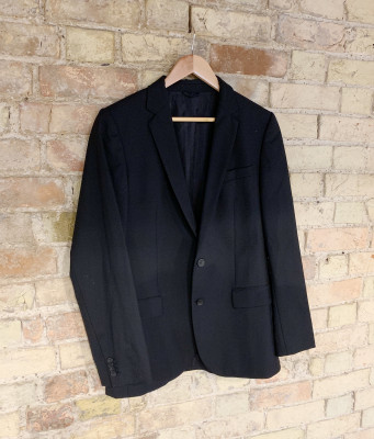 Black HUGO BOSS suit jacket