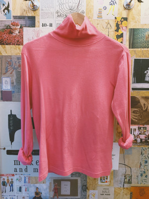 Vintage 1990s hot pink turtle neck top Size S