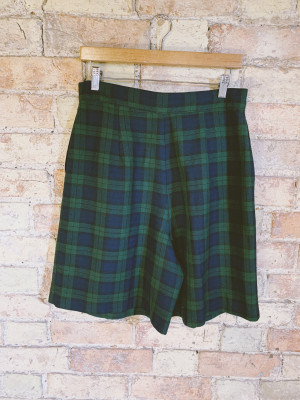 Vintage 1990s tartan high waisted shorts Size 10-12