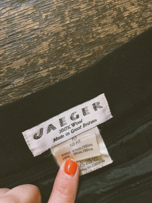 Vintage Jaeger woollen skirt Size 8