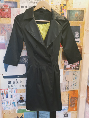 Black satin dress jacket 1990s Size S