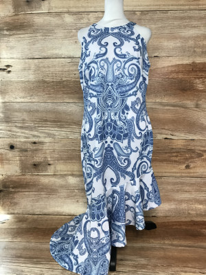 Body Flirt Boutique Blue and White Asymmetric Sleeveless Dress
