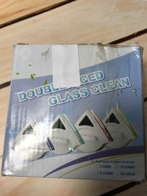Doublefaced glass clean