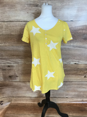 Yellow star tshirt