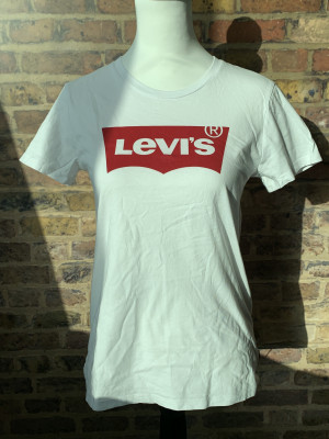 Vintage Levi's The Perfect Tee Batwing Brand Logo Short Sleeves Cotton Jersey T-Shirt White/Red