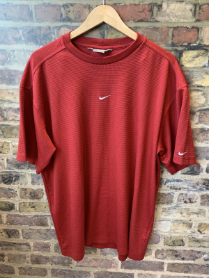 Vintage Nike Short Sleeves Crew Cotton T-Shirt Red Tee With Brand Logo XL