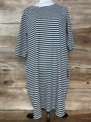 Kaleidoscope Black and White Striped Shift Dress with Pockets