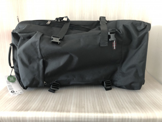 Eastpak Tranverz Black 2-Wheel 79cm Large Case