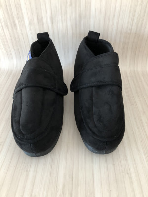 Coolers CosyComfort Black Adjustable Strap Orthopaedic Slippers